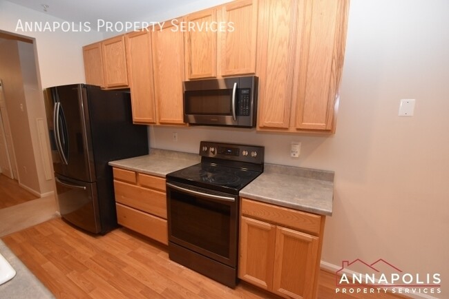 94 Harbour Heights Dr in Annapolis, MD - Building Photo - Building Photo
