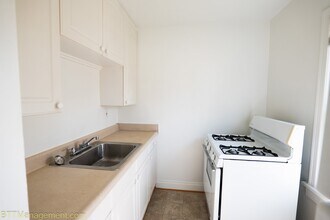 908 Hudson Ave, Unit 5 in Takoma Park, MD - Building Photo - Building Photo