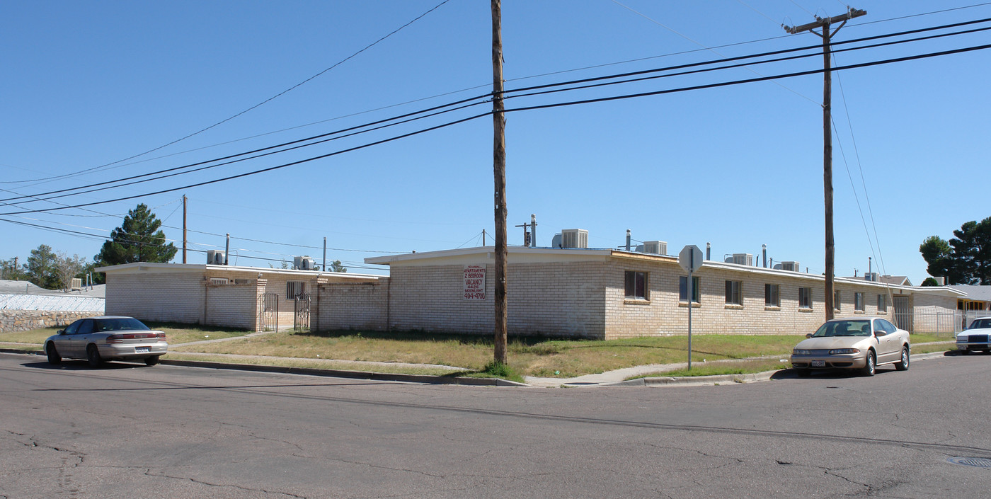 4426 Moonlight Ave in El Paso, TX - Foto de edificio