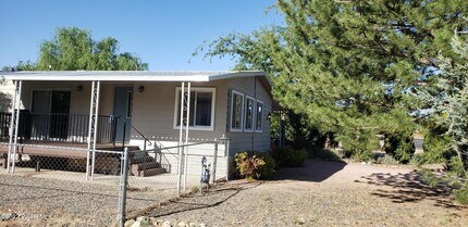 10330 Manzanita Trail in Dewey, AZ - Building Photo - Building Photo