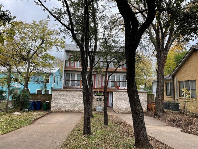 315 W 35th St in Austin, TX - Building Photo - Building Photo