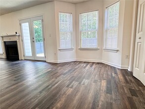 3945 Brushy Creek Way in Suwanee, GA - Building Photo - Building Photo