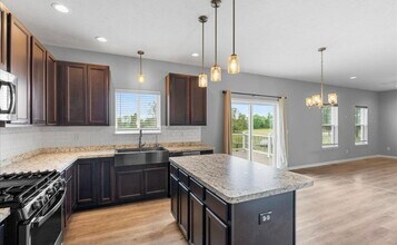 4535 Harper Rd in Holt, MI - Building Photo - Building Photo