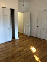 75 Powers St, Unit 1 in Brooklyn, NY - Building Photo