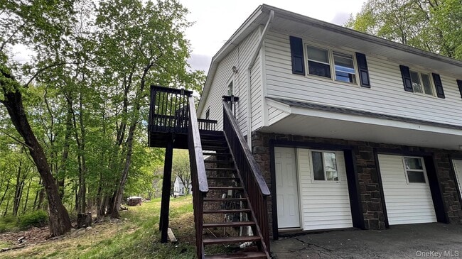 property at 315 W Main St