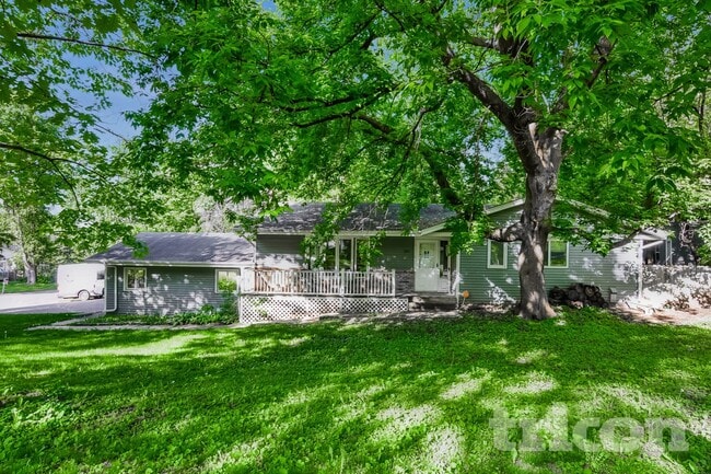 property at 13101 Thomas Ave