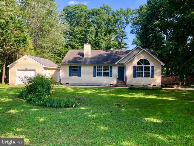 property at 74 Albertson Ct