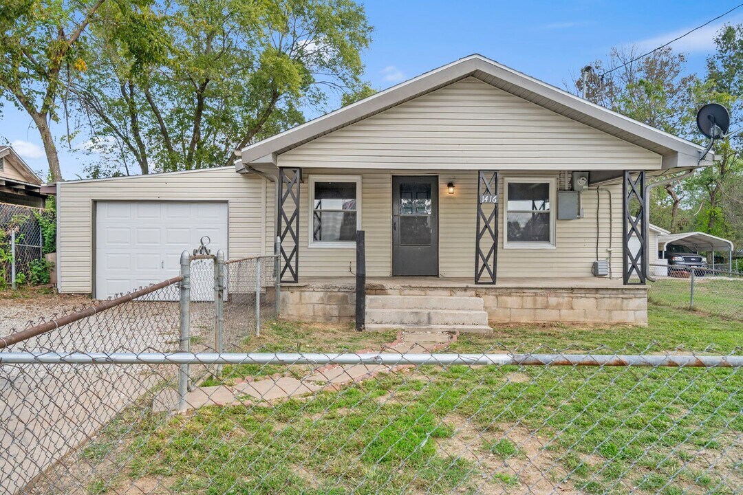 1416 N Ethyl Ave in Springfield, MO - Building Photo
