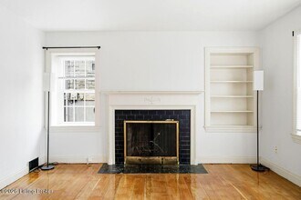 1209 Valley Dr in Louisville, KY - Building Photo - Building Photo