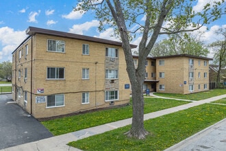 737-747 Grant Ave in Chicago Heights, IL - Building Photo - Primary Photo