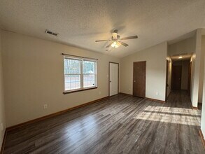 101 May Ct in Jacksonville, NC - Building Photo - Building Photo