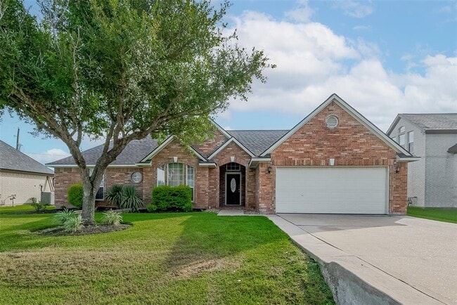 property at 9631 Highland Pointe Dr