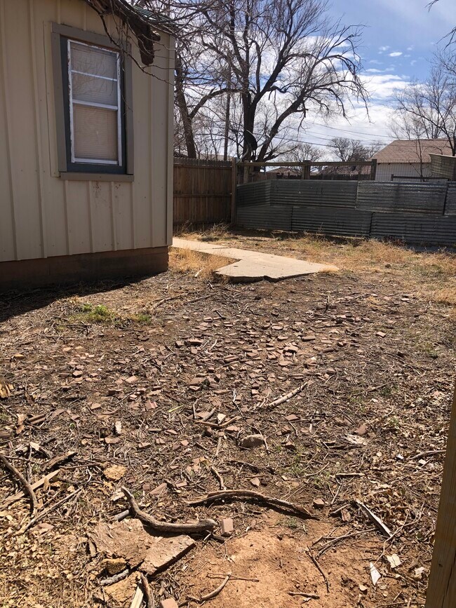 106 NE 11th Ave in Amarillo, TX - Building Photo - Building Photo