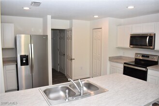3945 Constitution Dr in North Port, FL - Building Photo - Building Photo