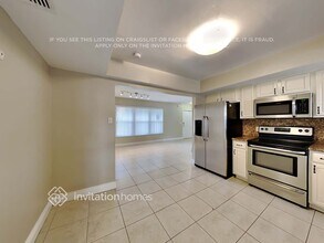 11736 SW 59th St in Cooper City, FL - Foto de edificio - Building Photo