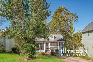 6450 Bonanza Trail in Gainesville, GA - Building Photo