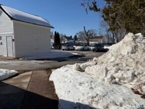 252 Main St, Unit A3 in Portland, CT - Building Photo - Building Photo