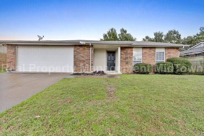property at 2801 Meadowview Dr