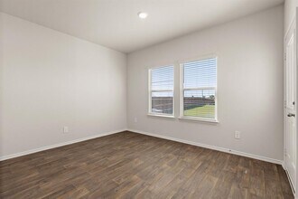 257 Frogmore Lp in Uhland, TX - Foto de edificio - Building Photo