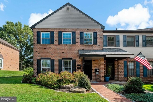 property at 172 Kenton Dr