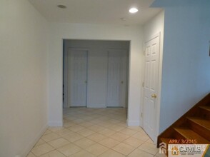 2 Ventnor Dr in Edison, NJ - Building Photo - Building Photo