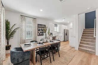 Hamlet at Avalon Park in Wesley Chapel, FL - Building Photo - Building Photo