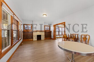 3325 E Victor in Wichita, KS - Foto de edificio - Building Photo