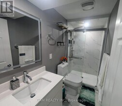 58 Ebby Ave in Brampton, ON - Building Photo - Building Photo