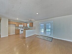 805 Aransas Dr in Euless, TX - Building Photo - Building Photo