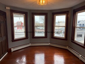 313 Branch Ave in Providence, RI - Building Photo - Building Photo