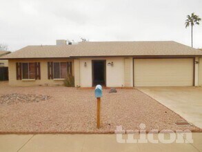 1128 W Hermosa Dr in Tempe, AZ - Building Photo - Building Photo