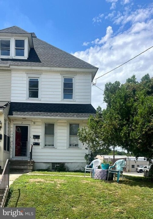 2 Beloit Ave in Audubon, NJ - Building Photo