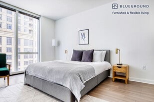 500 N Lake Shore Dr in Chicago, IL - Building Photo