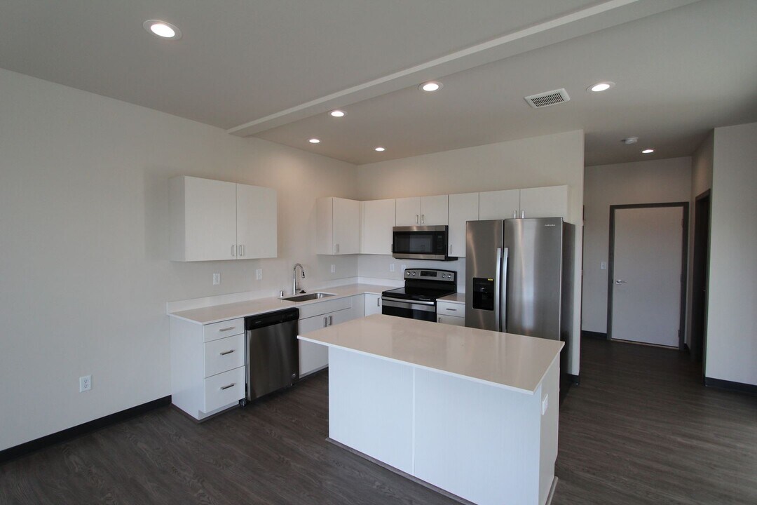 1013 Greenfield Dr in Cheney, WA - Building Photo