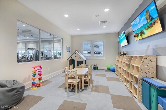 property at 13842 Hunter Oak Dr