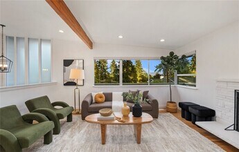 201 165th Ave NE in Bellevue, WA - Building Photo - Building Photo