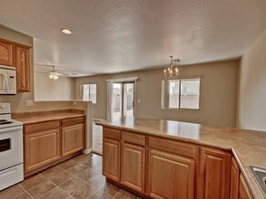 11229 W Mariposa Dr in Phoenix, AZ - Foto de edificio - Building Photo