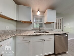 294 Morris Dr SE in Conyers, GA - Building Photo - Building Photo