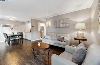 1133 San Ramon Valley Blvd in Danville, CA - Building Photo - Building Photo