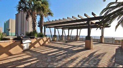 15100 Front Beach Rd in Panama City Beach, FL - Building Photo - Building Photo