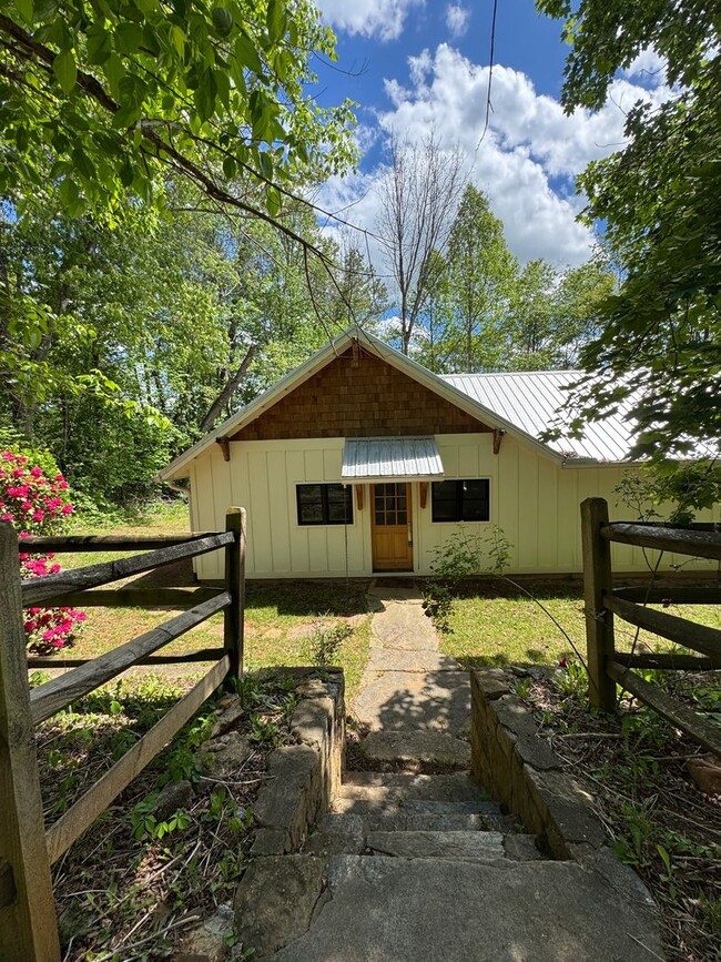 property at 577 Old U.S. 74 Hwy