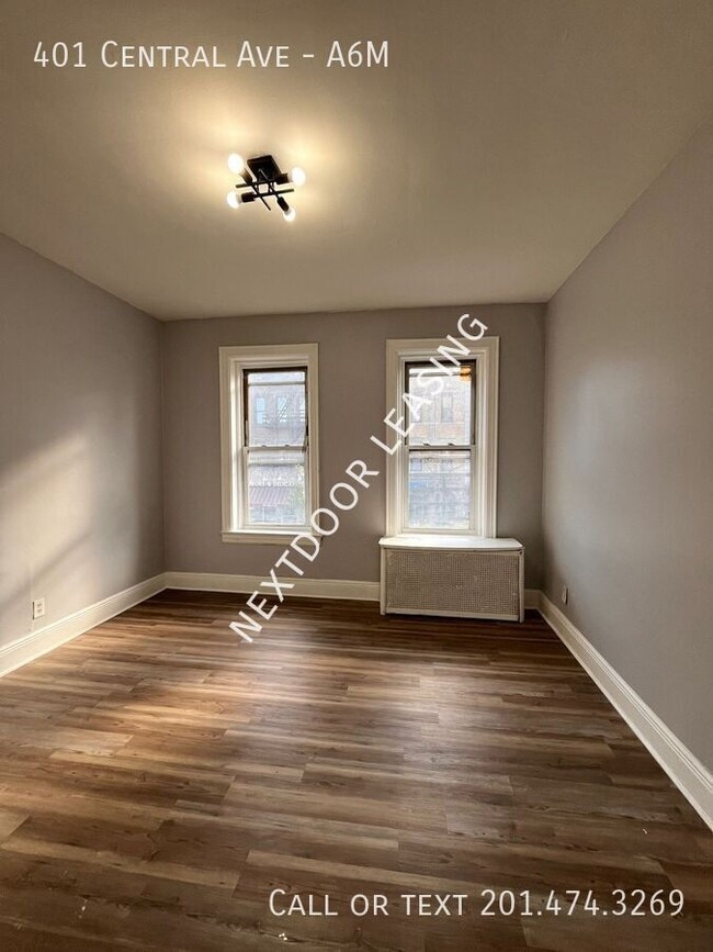 401 Central Ave in Jersey City, NJ - Building Photo - Building Photo