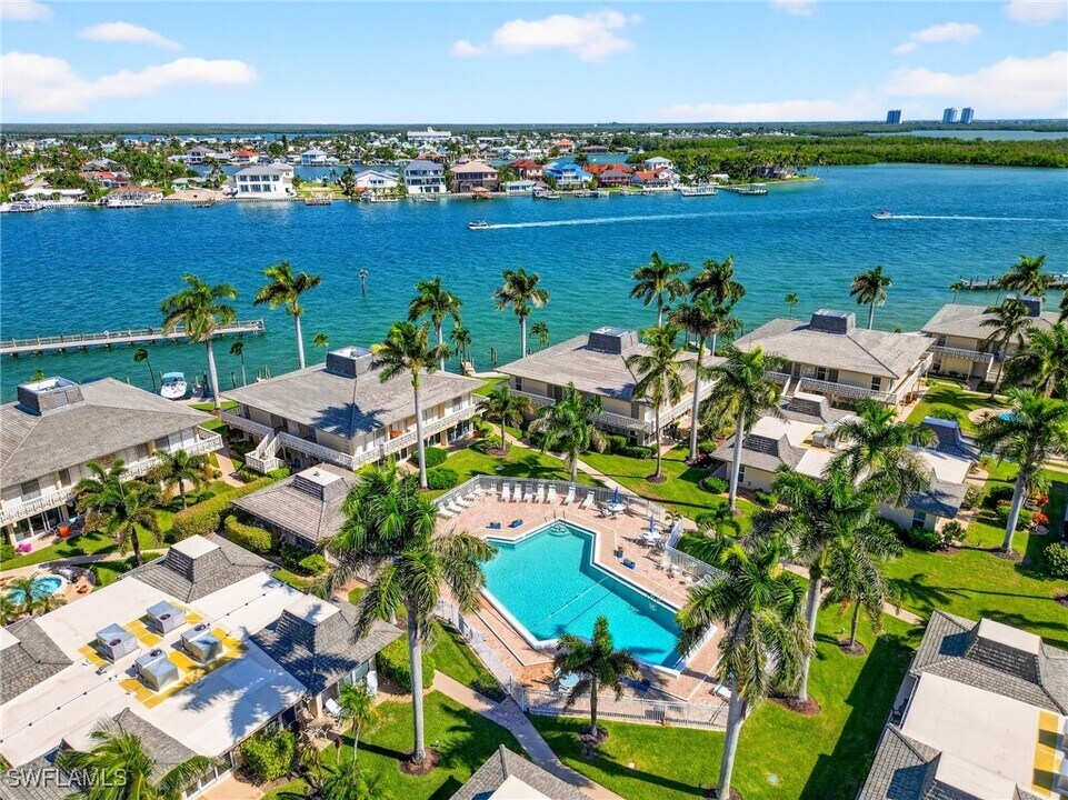 1215 Edington Pl in Marco Island, FL - Building Photo