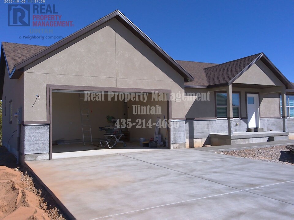 2221 E 1820 S in Naples, UT - Building Photo