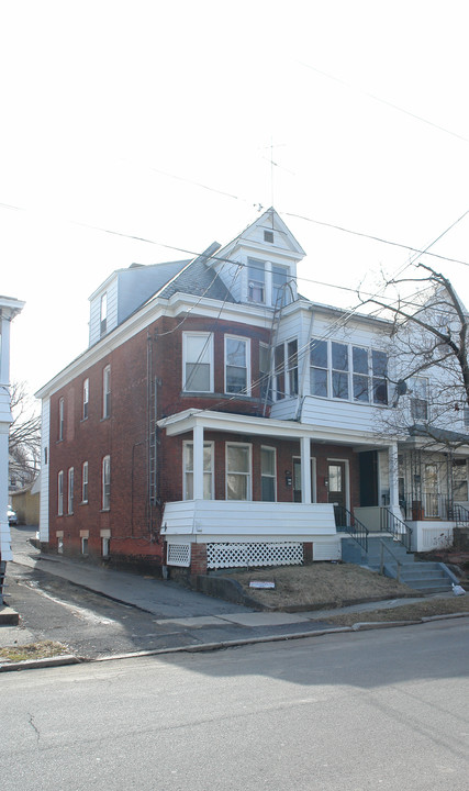 1822 Avenue A in Schenectady, NY - Building Photo