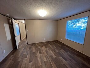 13910 Anchor Ct in Willis, TX - Building Photo - Building Photo