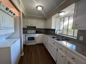 752 Highland Square Dr in Shreveport, LA - Building Photo - Building Photo