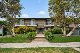 Majestic Prairie in Northridge, CA - Building Photo - Building Photo