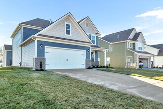 361 Euclid Dr in White House, TN - Foto de edificio - Building Photo