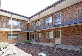 315 Kimbell Ave in Elmhurst, IL - Building Photo - Building Photo